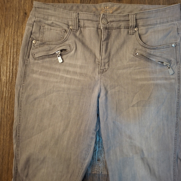 Melissa McCarthy SEVEN7 Pencil Jeans. - Picture 6 of 16